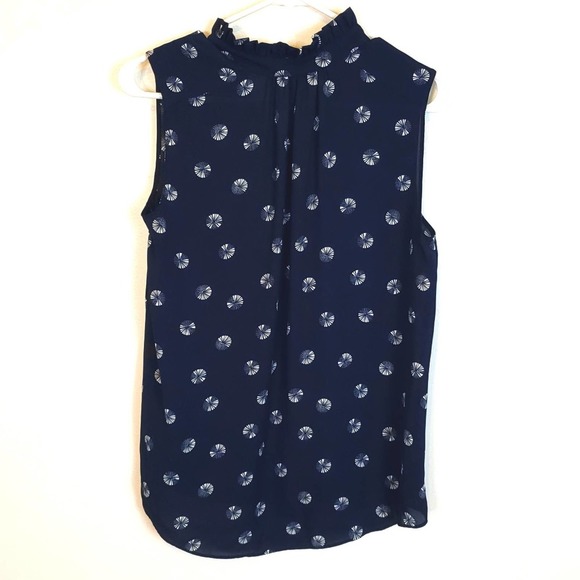 Ann Taylor Factory Blue Printed Sleeveless Blouse size Small - Picture 4 of 4